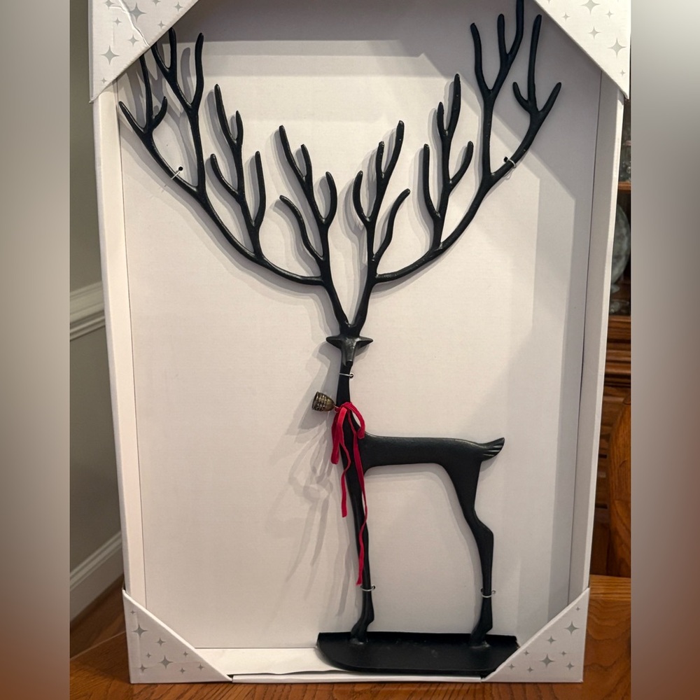 ALDI MERRY MOMENTS 26 INCH DRAMATIC REINDEER - BLACK